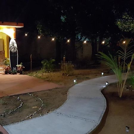 Villa Mango Hostel Puerto Escondido  Exterior photo