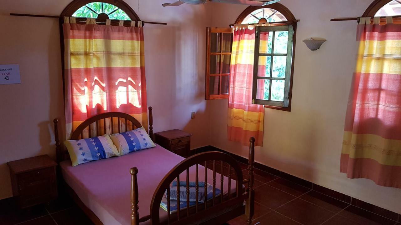 Villa Mango Hostel Puerto Escondido  Exterior photo