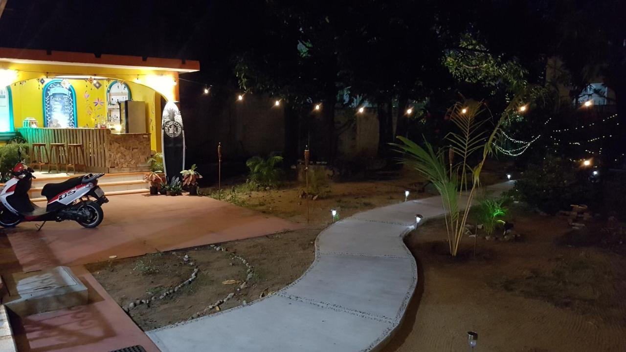 Villa Mango Hostel Puerto Escondido  Exterior photo