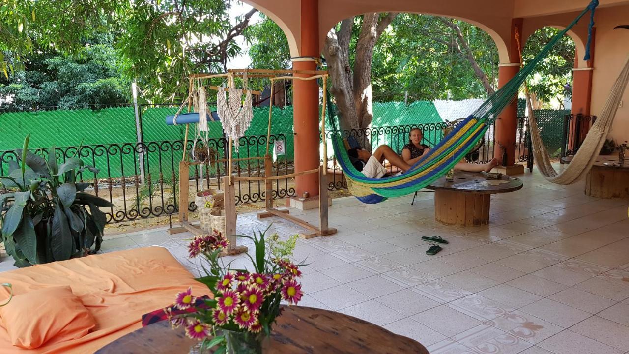 Villa Mango Hostel Puerto Escondido  Exterior photo